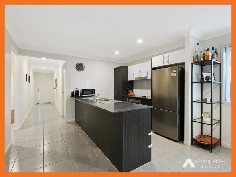 21 Borowski St, Bellbird Park QLD 4300