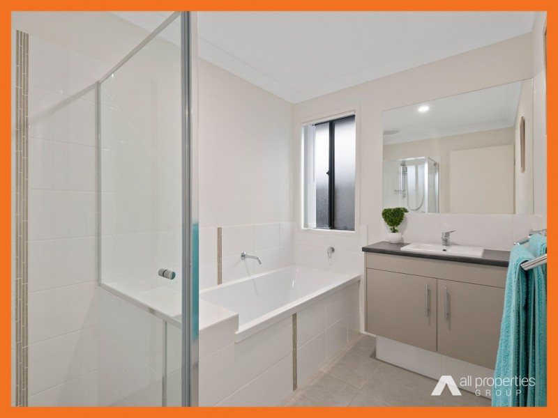 21 Borowski St, Bellbird Park QLD 4300