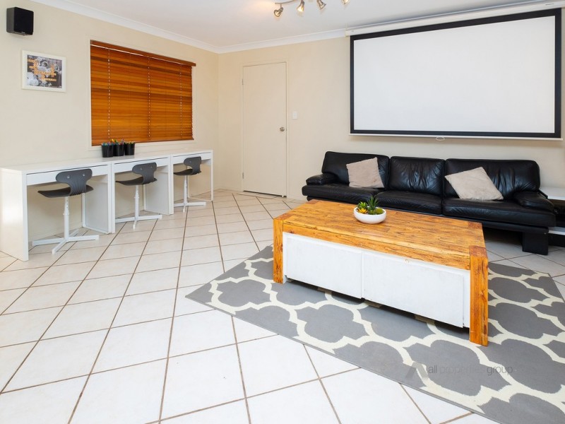 6 Lucas Court, Crestmead QLD 4132