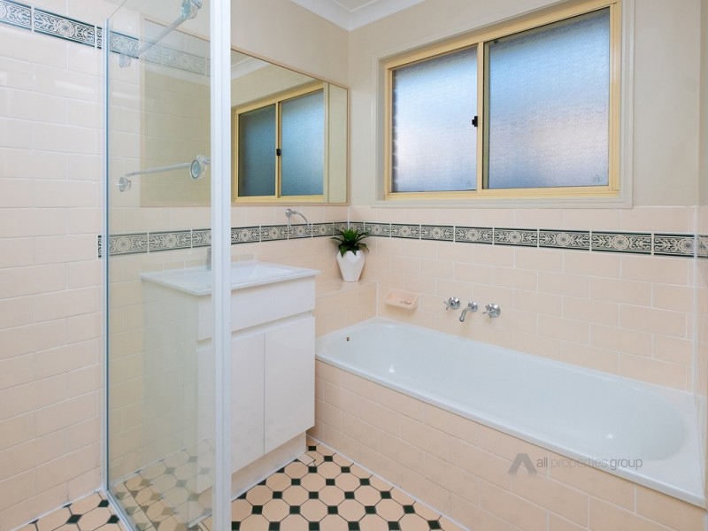 6 Lucas Court, Crestmead QLD 4132
