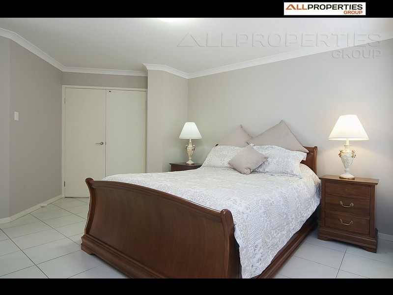 23 Macswiney Street, Collingwood Park QLD 4301