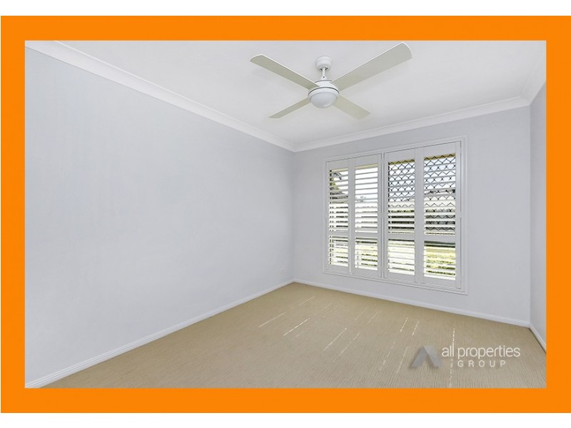 19 Bonneville Cres, Parkinson QLD 4115