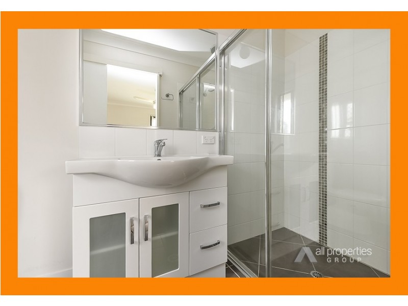 4 Steelwood Street, Heathwood QLD 4110