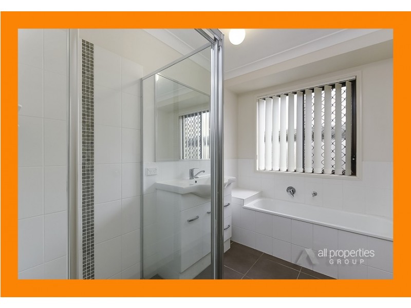 4 Steelwood Street, Heathwood QLD 4110