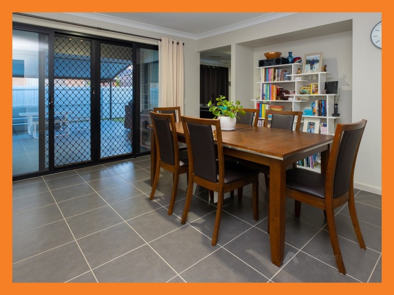 20 John Davison Place, Crestmead QLD 4132