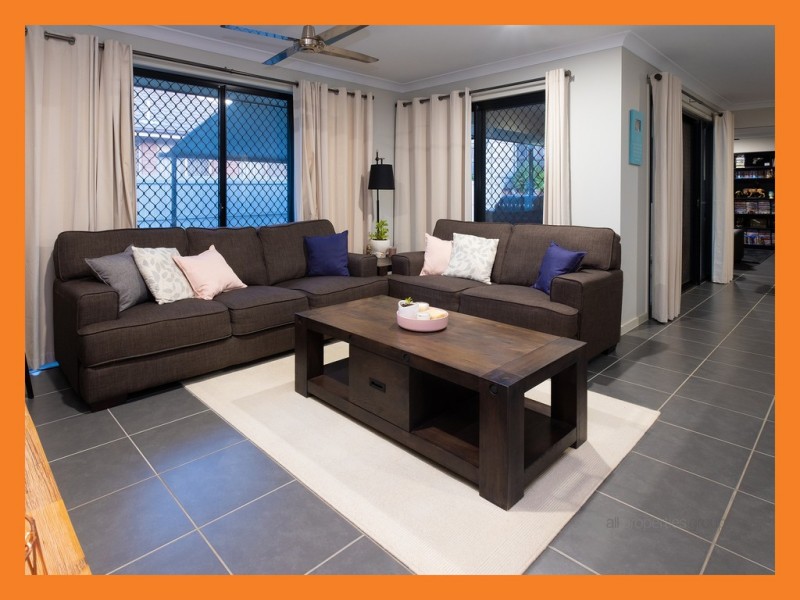 20 John Davison Place, Crestmead QLD 4132