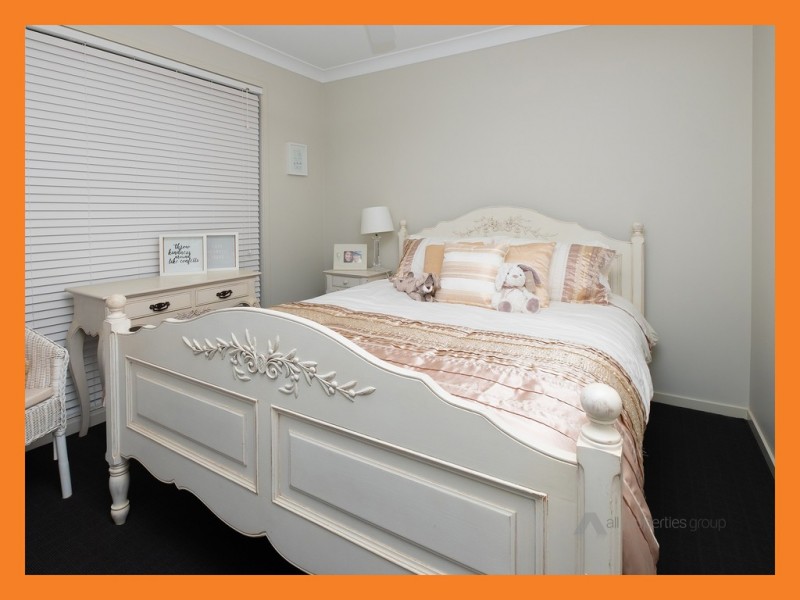 20 John Davison Place, Crestmead QLD 4132