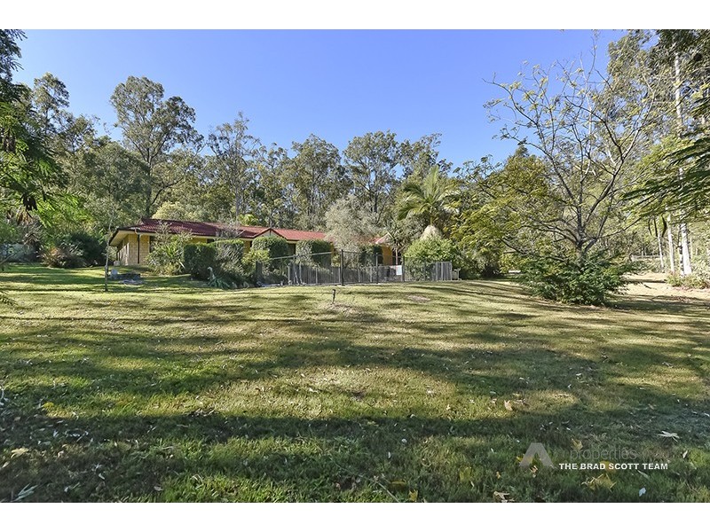 120 Michelle Drive, Cedar Grove QLD 4285