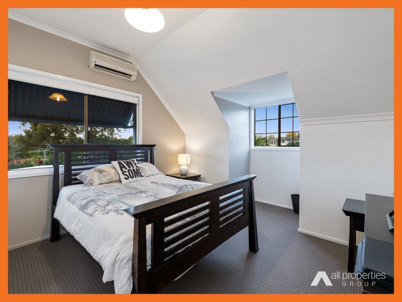 11 Bonhill Court, Hillcrest QLD 4118