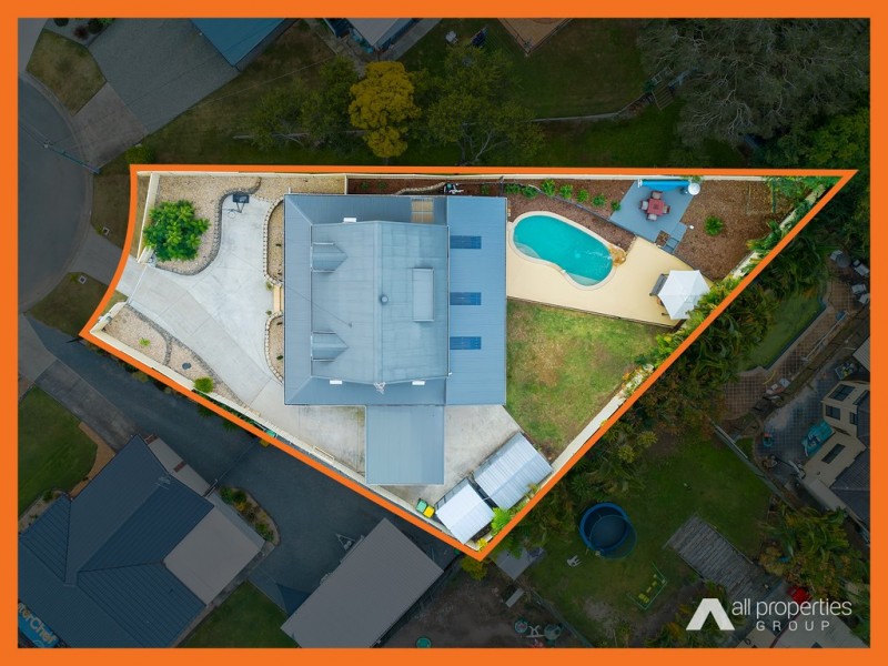 11 Bonhill Court, Hillcrest QLD 4118