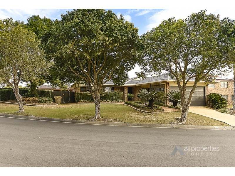 11 Balgownie Crescent, Parkinson QLD 4115