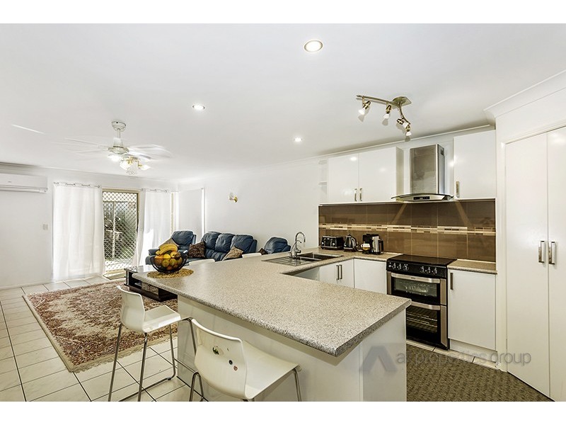 6 Paton Crescent, Forest Lake QLD 4078