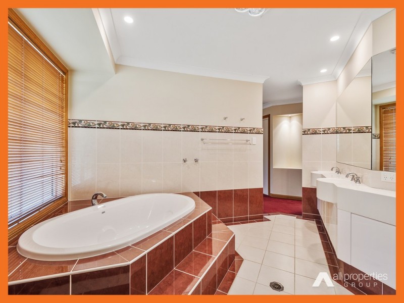 17 Boyd Ct, Forestdale QLD 4118