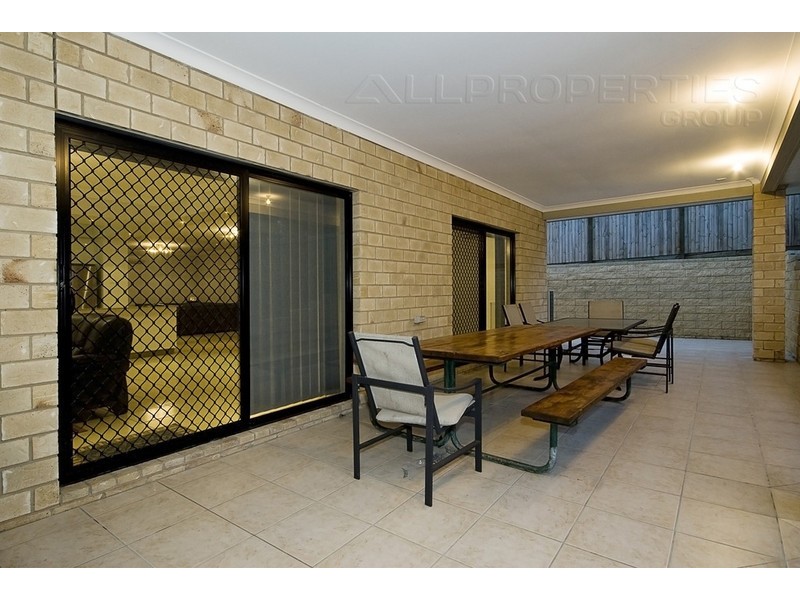 8 Wilkins Place, Drewvale QLD 4116