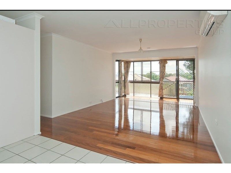 105 Fourth Avenue, Marsden QLD 4132