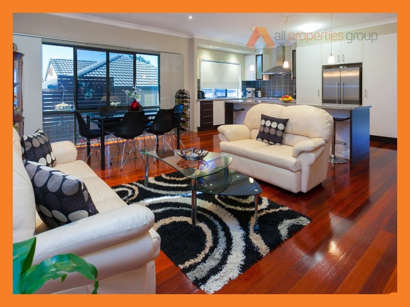 27 VIEWPOINT DRIVE, Springfield Lakes QLD 4300