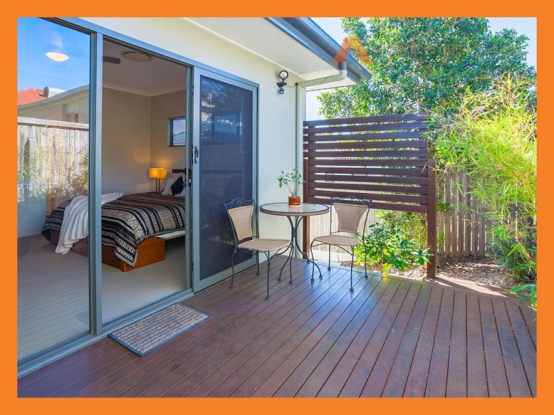 27 VIEWPOINT DRIVE, Springfield Lakes QLD 4300