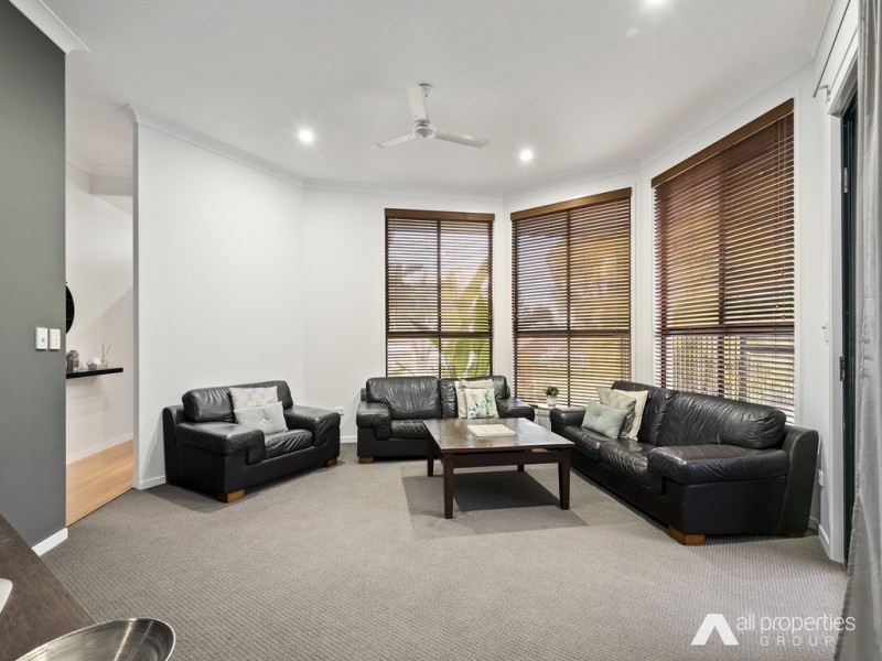 19 Sienko St, Forestdale QLD 4118