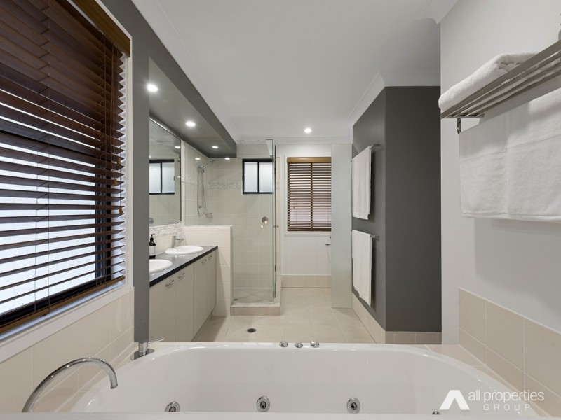 19 Sienko St, Forestdale QLD 4118
