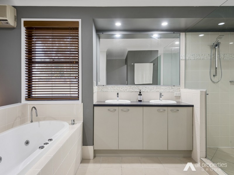 19 Sienko St, Forestdale QLD 4118