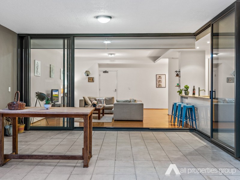 301/5 Manning Street, South Brisbane QLD 4101