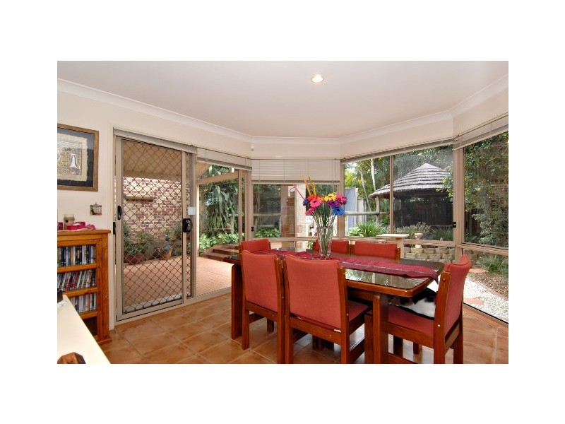 27 Mawson Place, Forest Lake QLD 4078