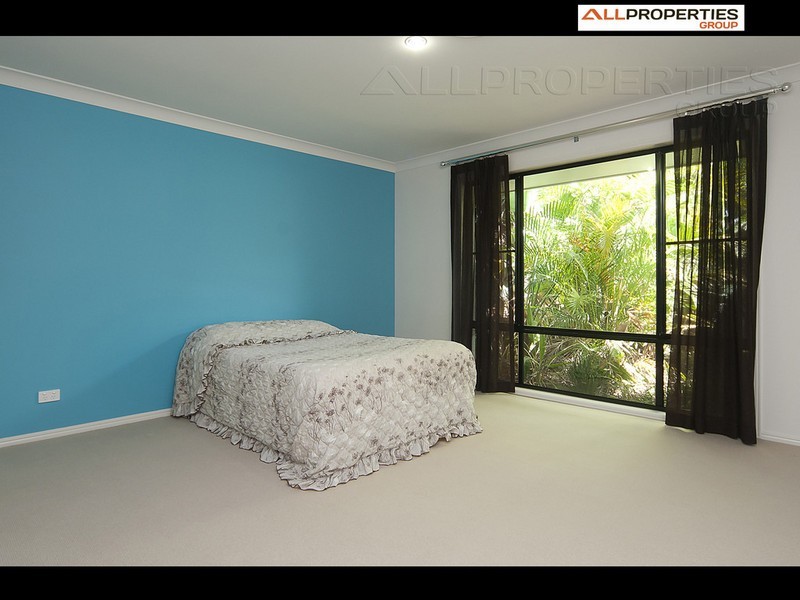 26 Cypress Street, Heathwood QLD 4110