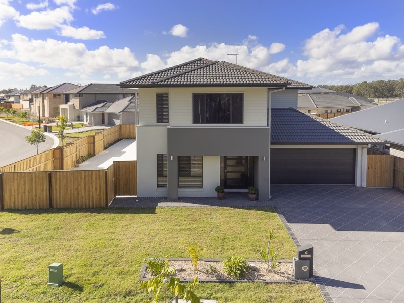 12 Penda Crescent, Pallara QLD 4110