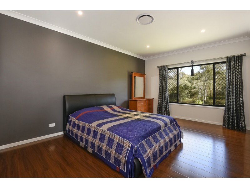 12 Penda Crescent, Pallara QLD 4110