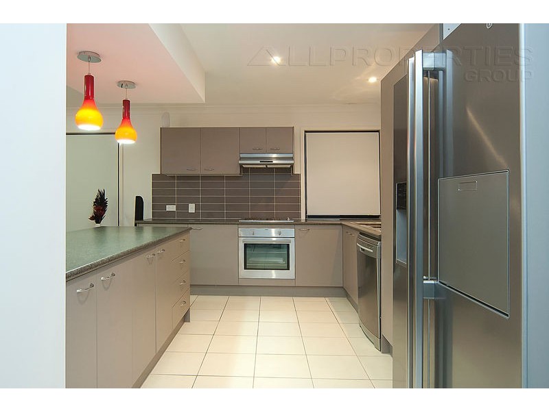 13 Pebbles Court, Berrinba QLD 4117