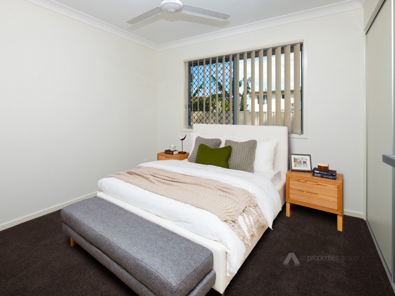 23 Coachwood St, Crestmead QLD 4132