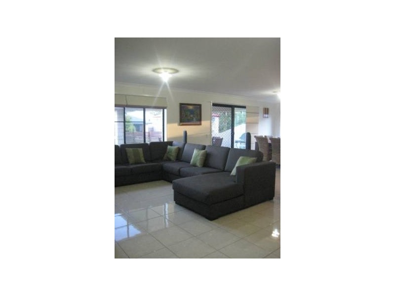 4 Bridgewater Close, Drewvale QLD 4116