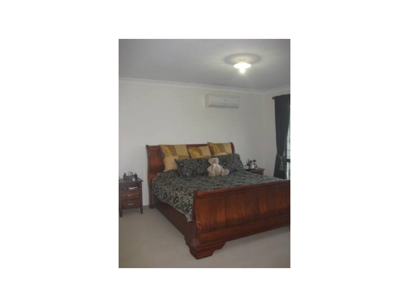4 Bridgewater Close, Drewvale QLD 4116
