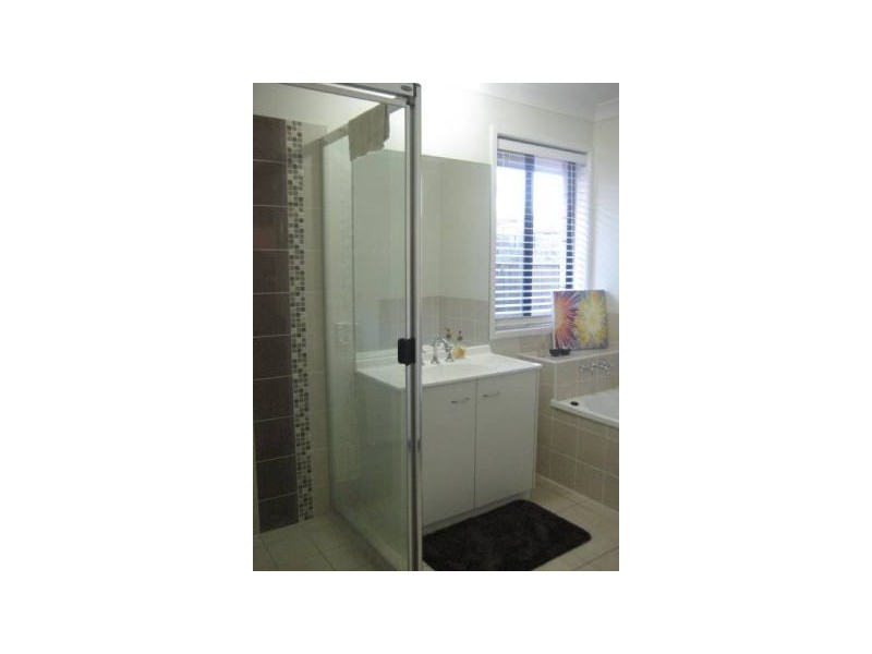 4 Bridgewater Close, Drewvale QLD 4116