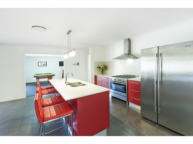 95 Steelwood Street, Heathwood QLD 4110