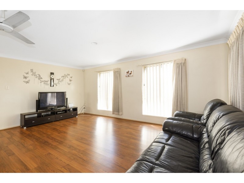 13 Robson Street, Forest Lake QLD 4078