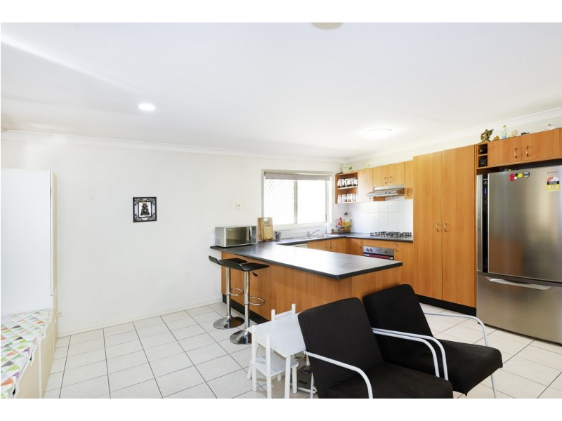 13 Robson Street, Forest Lake QLD 4078