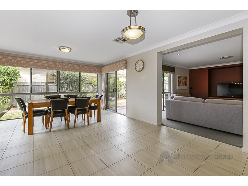 14 Bottlebrush Street, Heathwood QLD 4110
