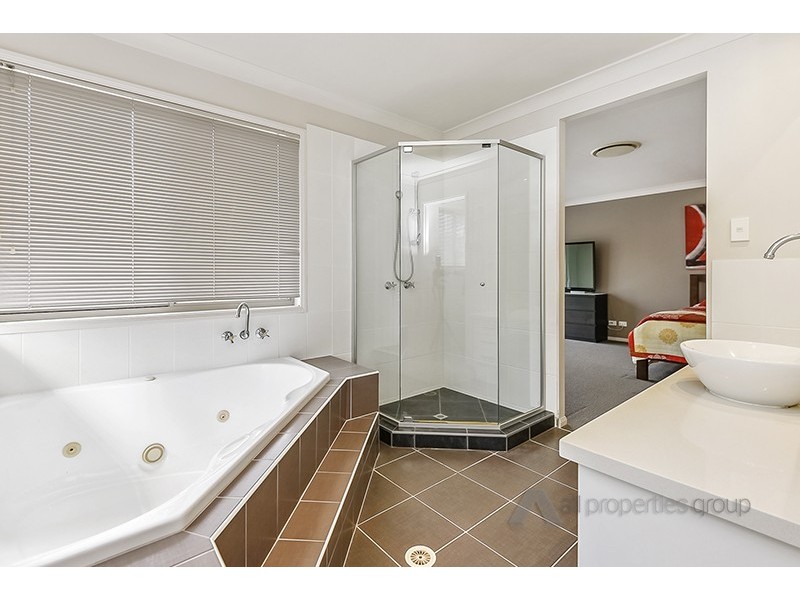 14 Bottlebrush Street, Heathwood QLD 4110