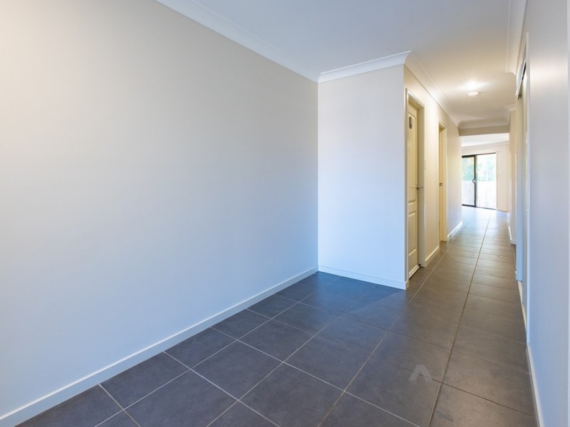 23 John Davison Place, Crestmead QLD 4132