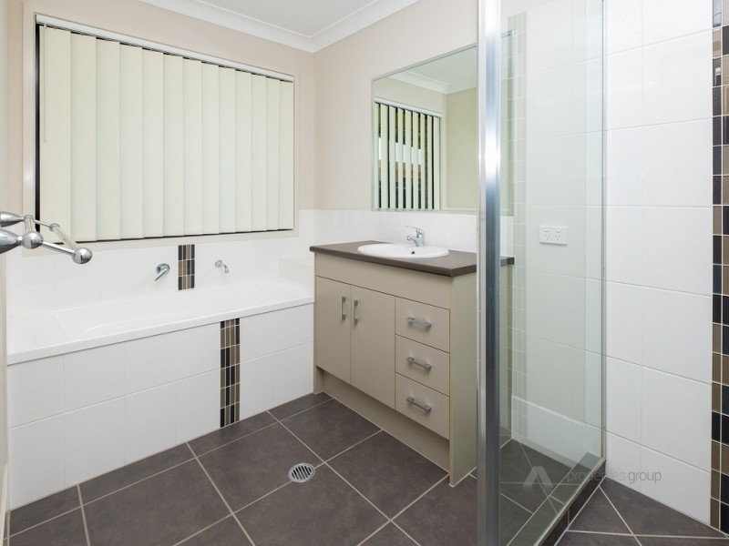23 John Davison Place, Crestmead QLD 4132