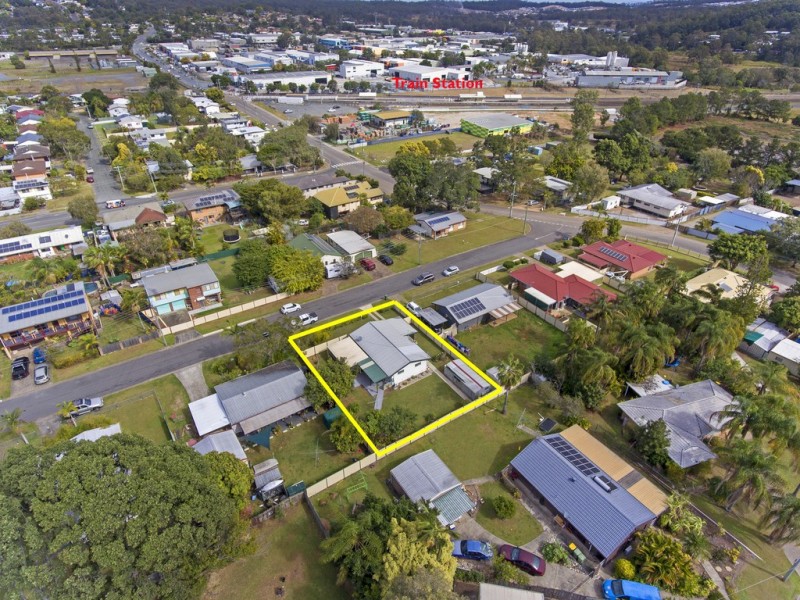 8 Cooran Street, Beenleigh QLD 4207