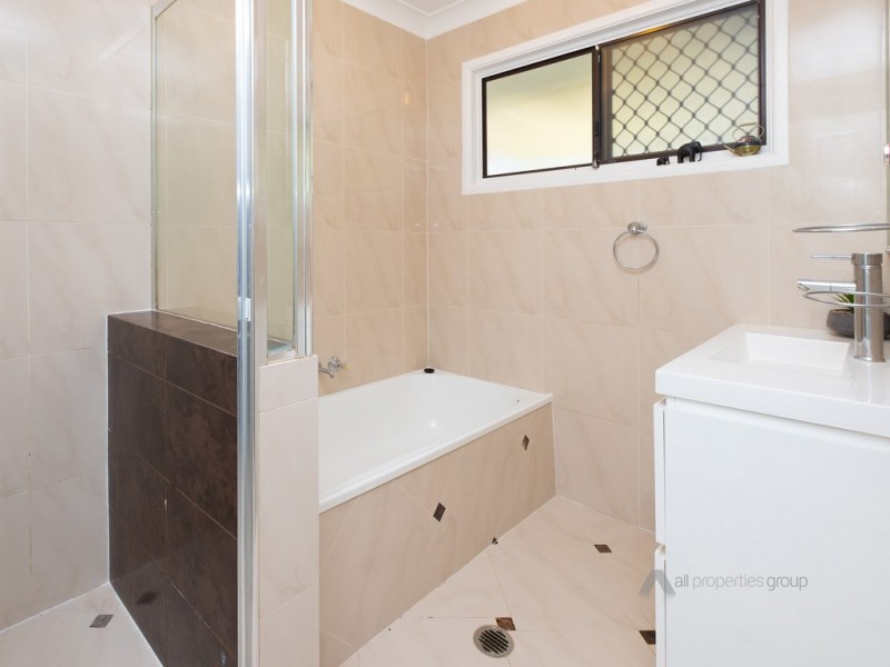 24 Augusta Street, Crestmead QLD 4132