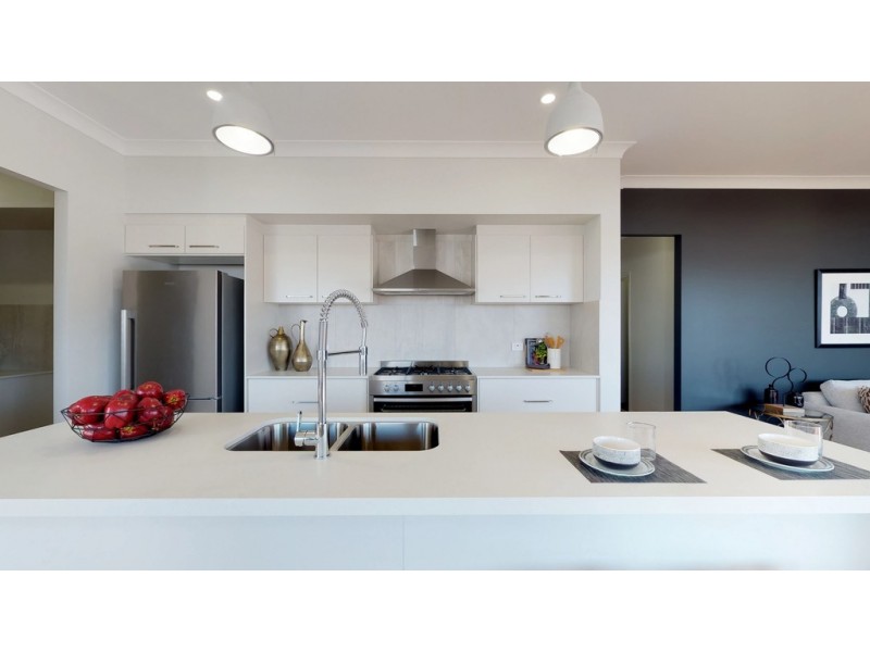 1042 Springfield Rise, Spring Mountain QLD 4124