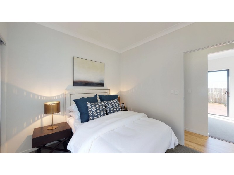 1042 Springfield Rise, Spring Mountain QLD 4124