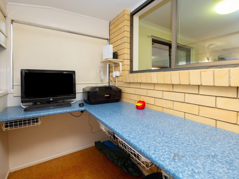 2 Bank Street, Browns Plains QLD 4118