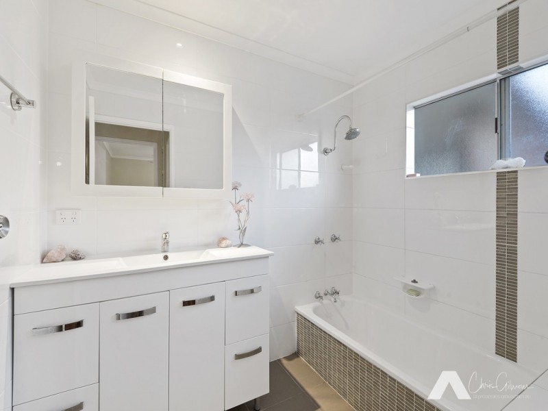 15 Saratoga St, Browns Plains QLD 4118
