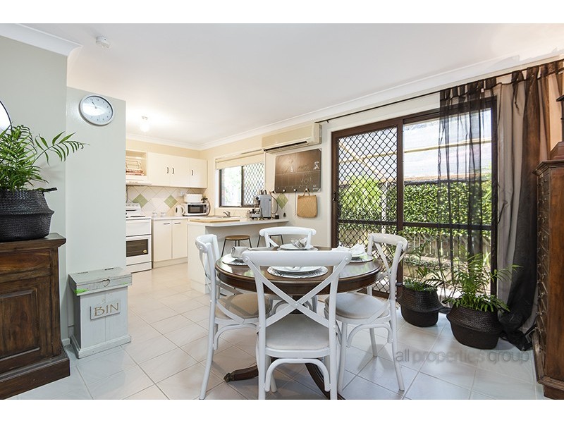 94 Mackellar Drive, Boronia Heights QLD 4124