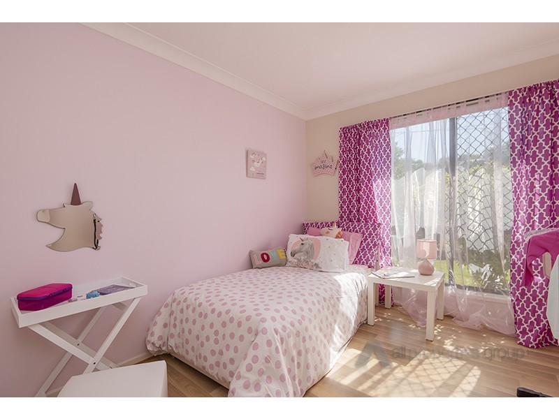 94 Mackellar Drive, Boronia Heights QLD 4124