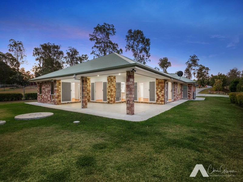 13-15 Sunbird Ct, Greenbank QLD 4124